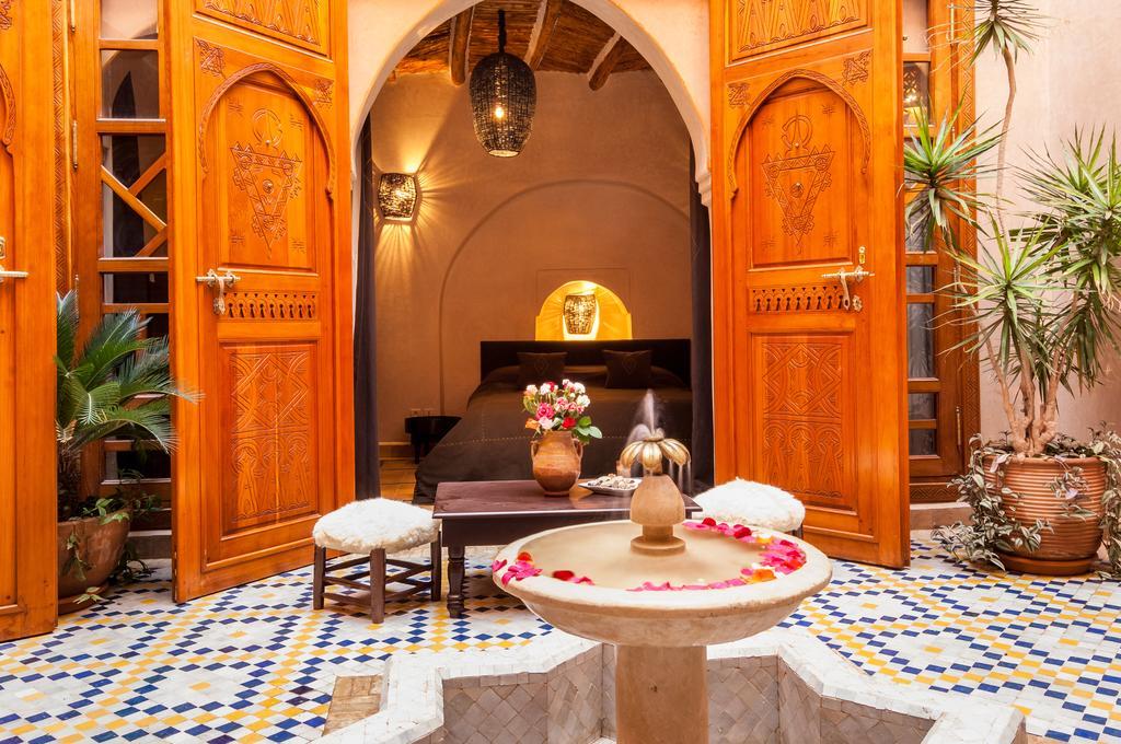 Riad Tigmi Kenza 티즈니트 외부 사진