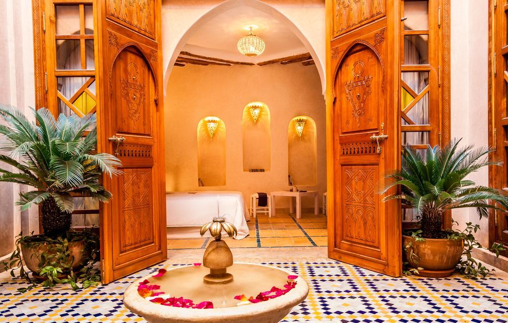 Riad Tigmi Kenza 티즈니트 외부 사진