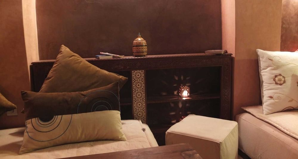 Riad Tigmi Kenza 티즈니트 외부 사진