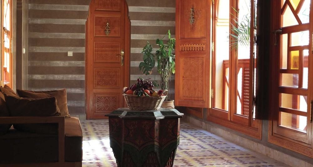 Riad Tigmi Kenza 티즈니트 외부 사진